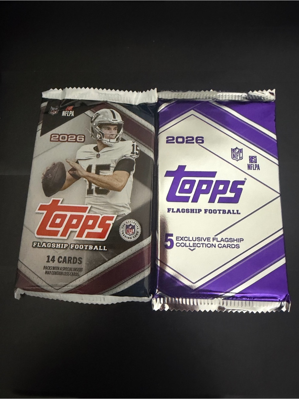 Topps 2026 Flagship Football Box - NFL TCG - 1 Flagship Pack + 1 Box Pack
